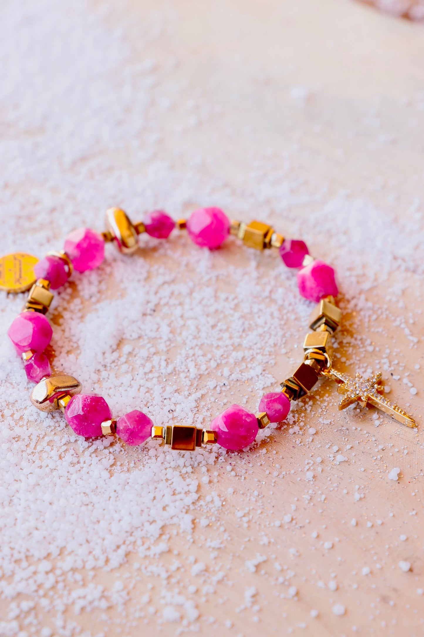 Bracelet SHANTI en Agate Fushia – Stabilité & Sérénité