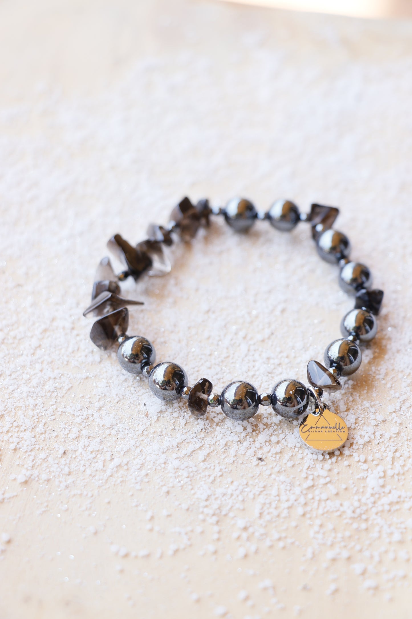 Bracelet DHĀRANA – Ancrage & Stabilité en Hématite Naturelle