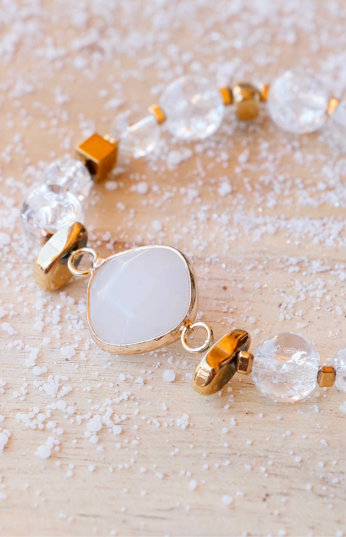 Bracelet Quartz Blanc Givré – Clarté, Pureté et Harmonie Intérieure
