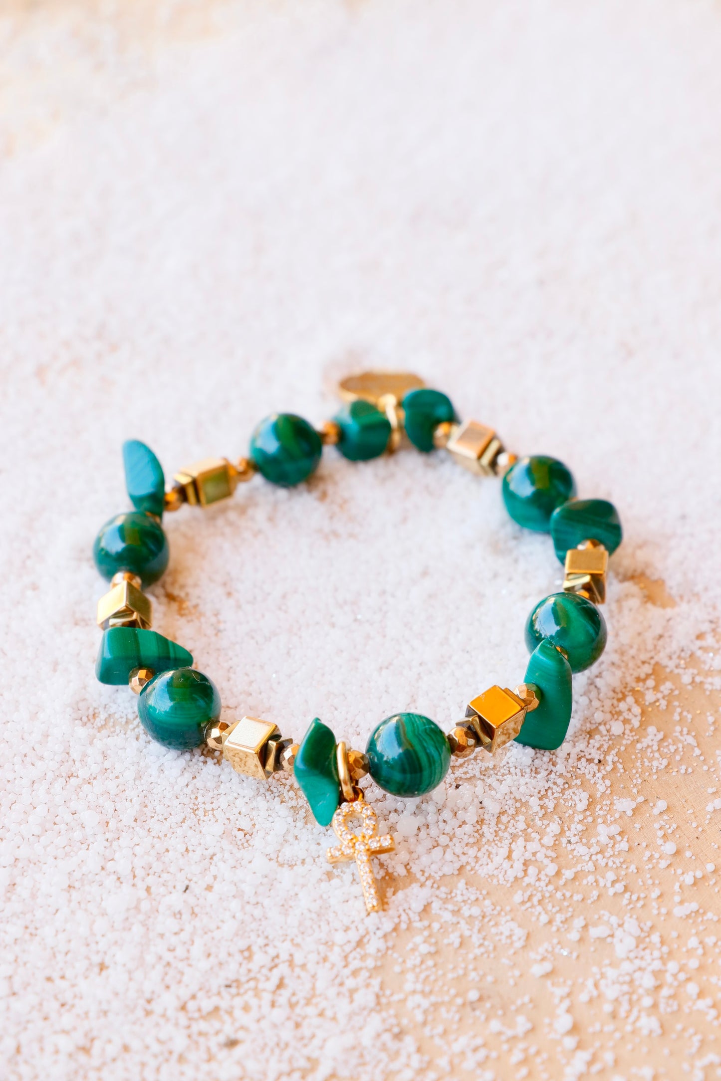 Bracelet PARIVARTANA en Malachite pendentif croix égyptienne – Transformation & Guérison du Corps