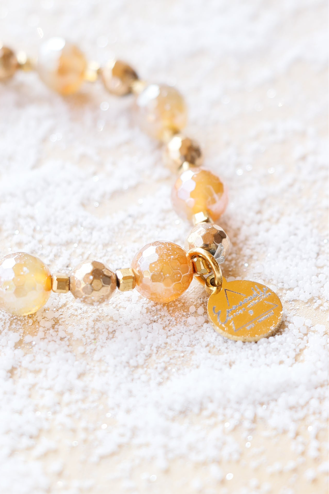 Bracelet SHANTI en Agate Mandarine – Stabilité & Sérénité