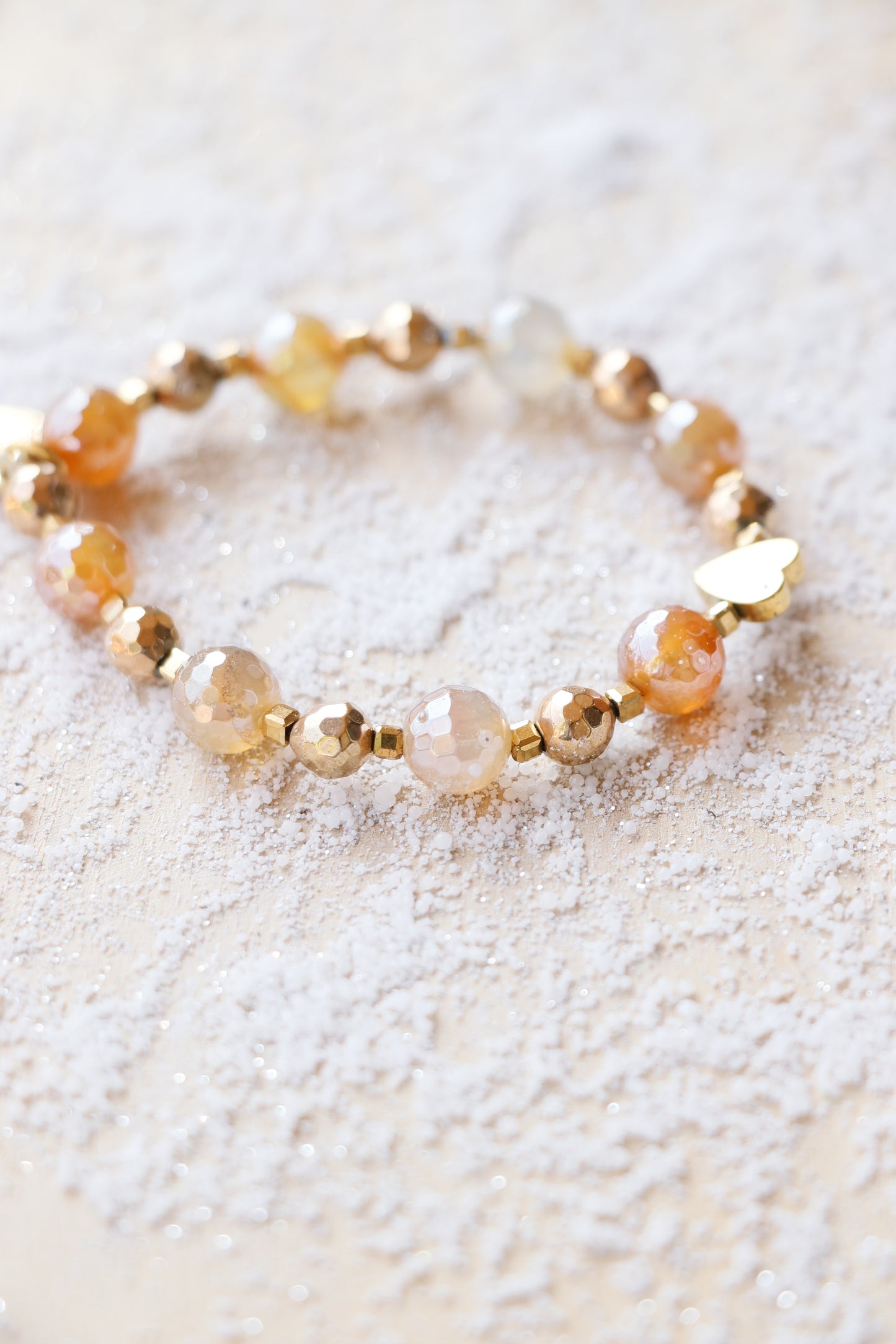 Bracelet SHANTI en Agate Mandarine – Stabilité & Sérénité