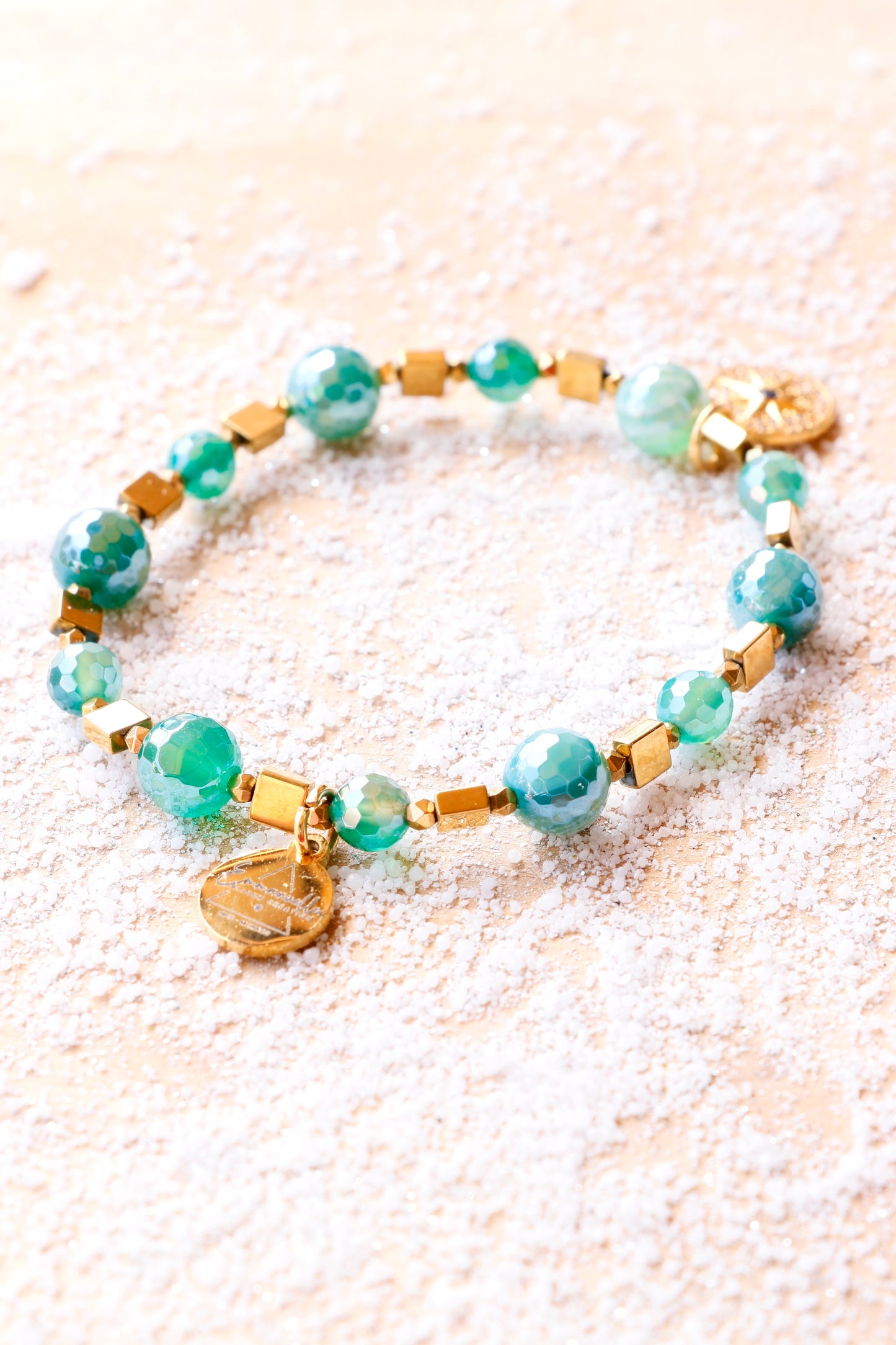 Bracelet SHANTI en Agate Émeraude pendentif boussole – Stabilité & Sérénité