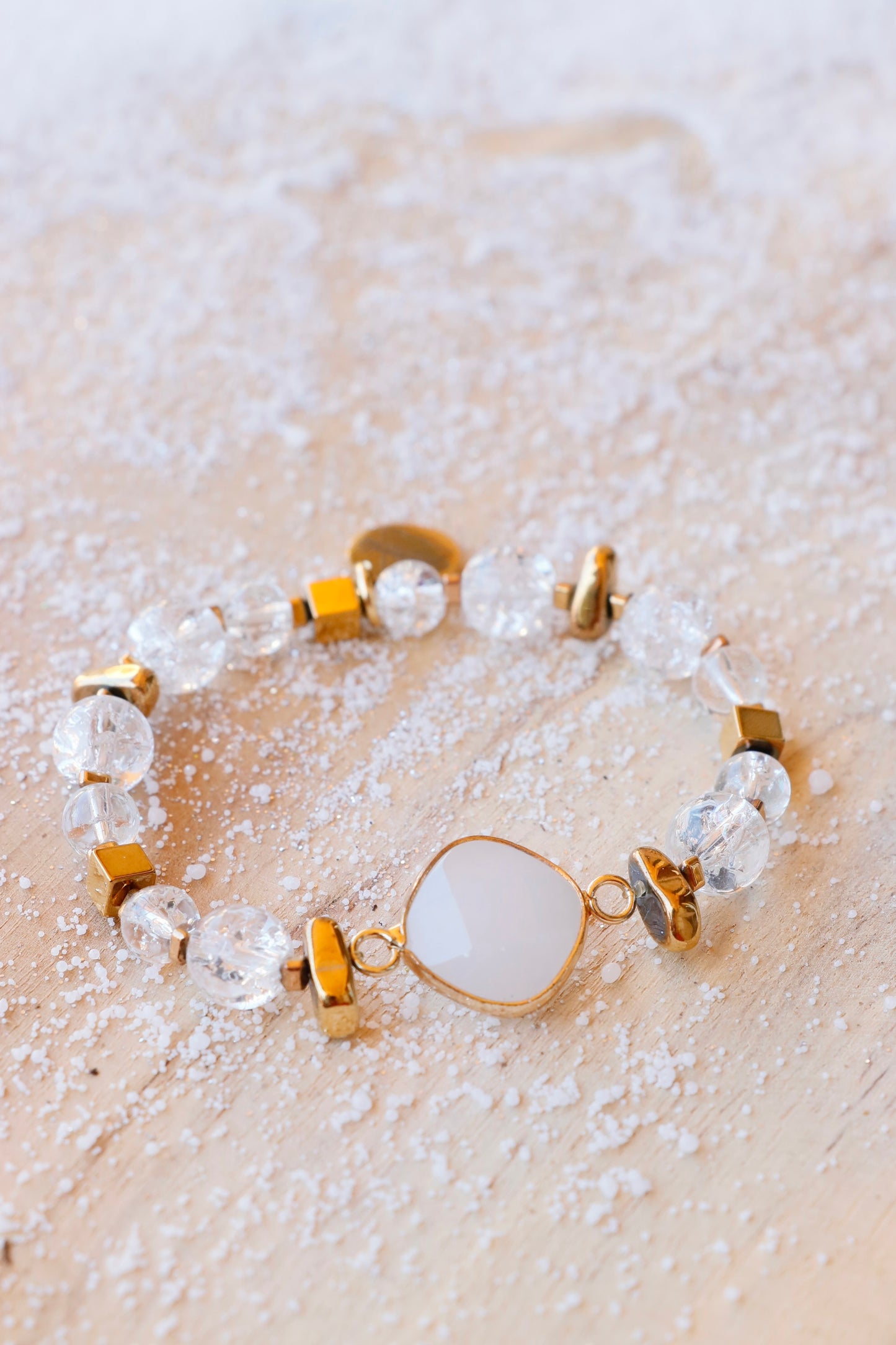 Bracelet Quartz Blanc Givré – Clarté, Pureté et Harmonie Intérieure