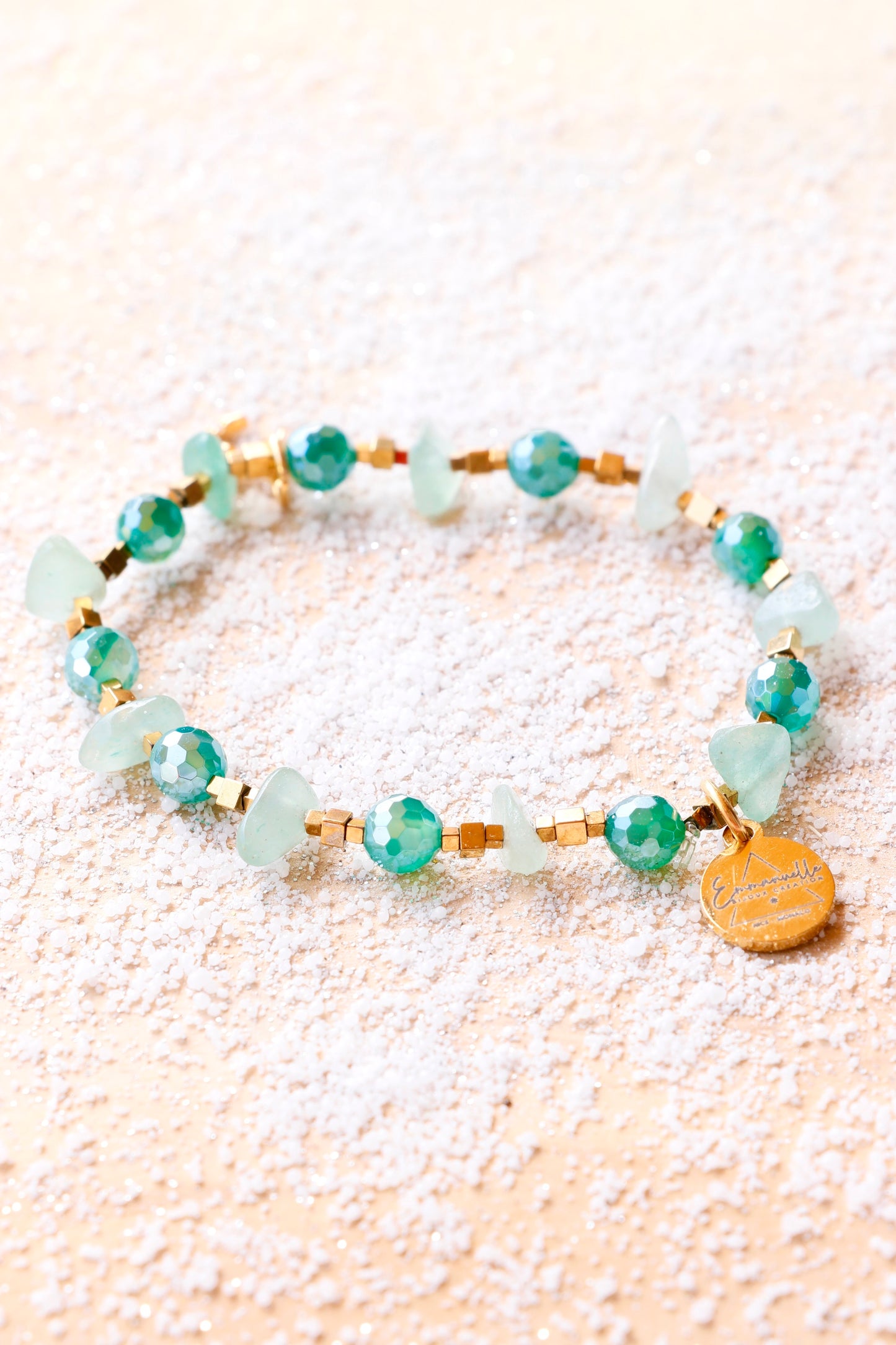 Bracelet SHANTI en Agate Émeraude & pépites d'aventurine pendentif lune – Stabilité & Sérénité