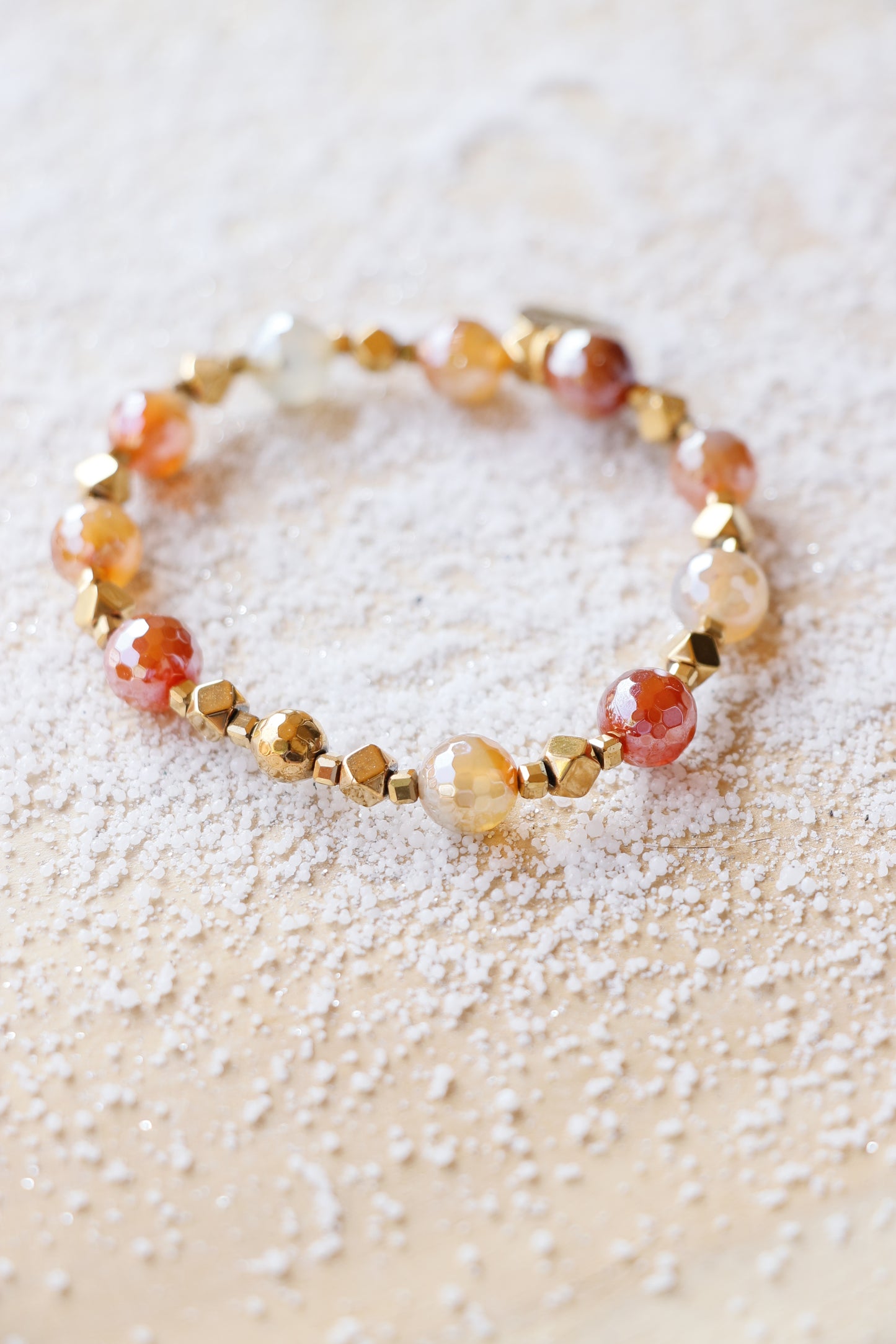 Bracelet SHANTI en Agate Mandarine – Stabilité & Sérénité