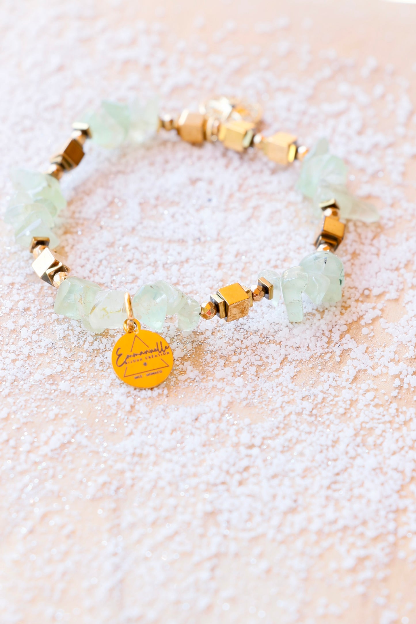 Bracelet HRIDAYA en Préhnite - pendentif boussole céleste | Guérison émotionnelle & ouverture du cœur
