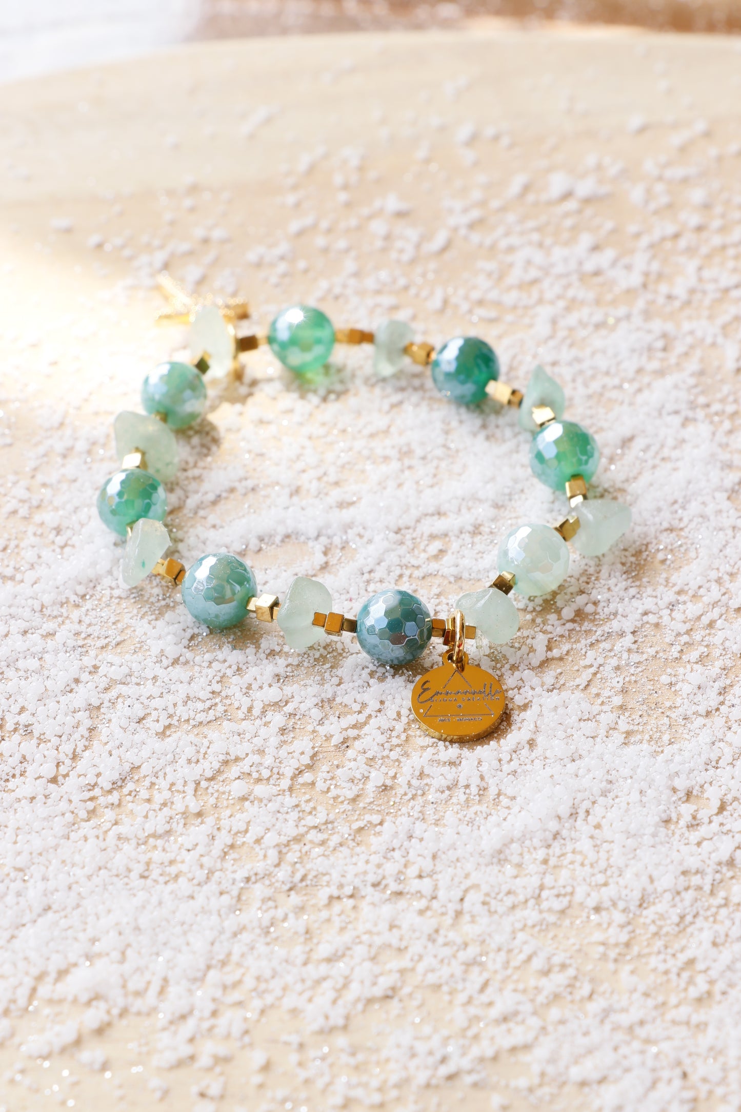 Bracelet SHANTI en Agate émeraude pépites d’aventurine et pendentif étoile – Stabilité & Sérénité