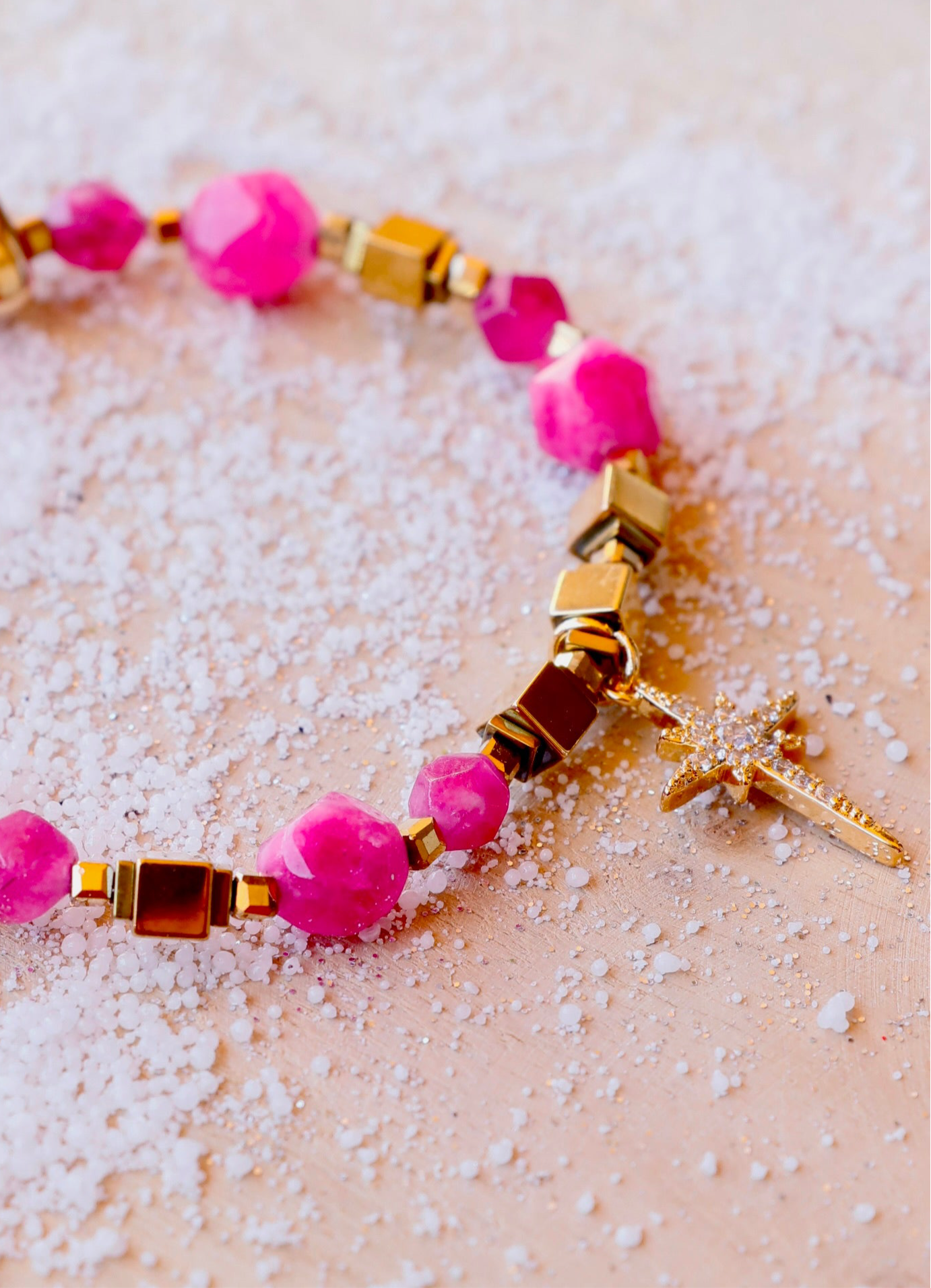 Bracelet SHANTI en Agate Fushia – Stabilité & Sérénité