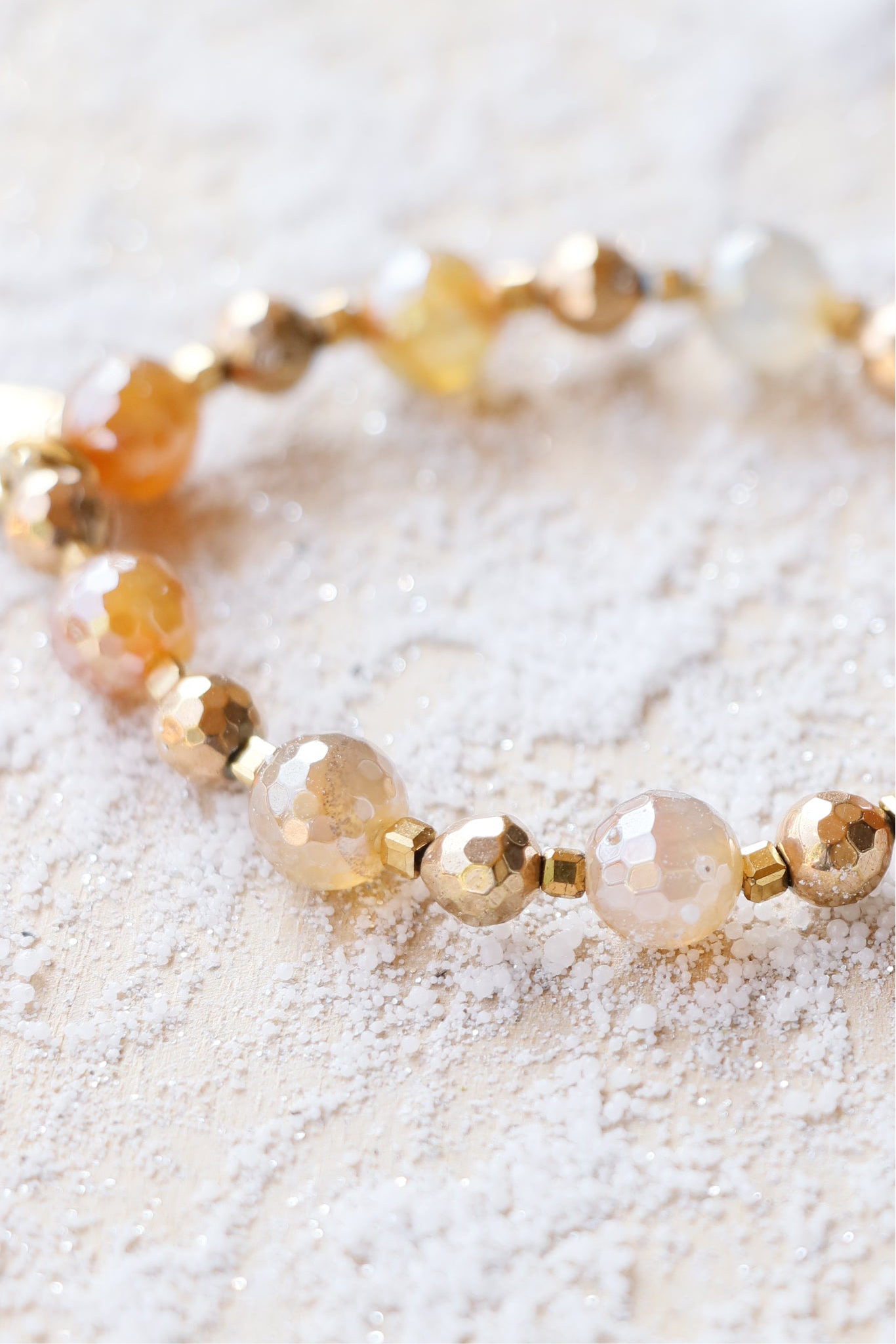 Bracelet SHANTI en Agate Mandarine – Stabilité & Sérénité