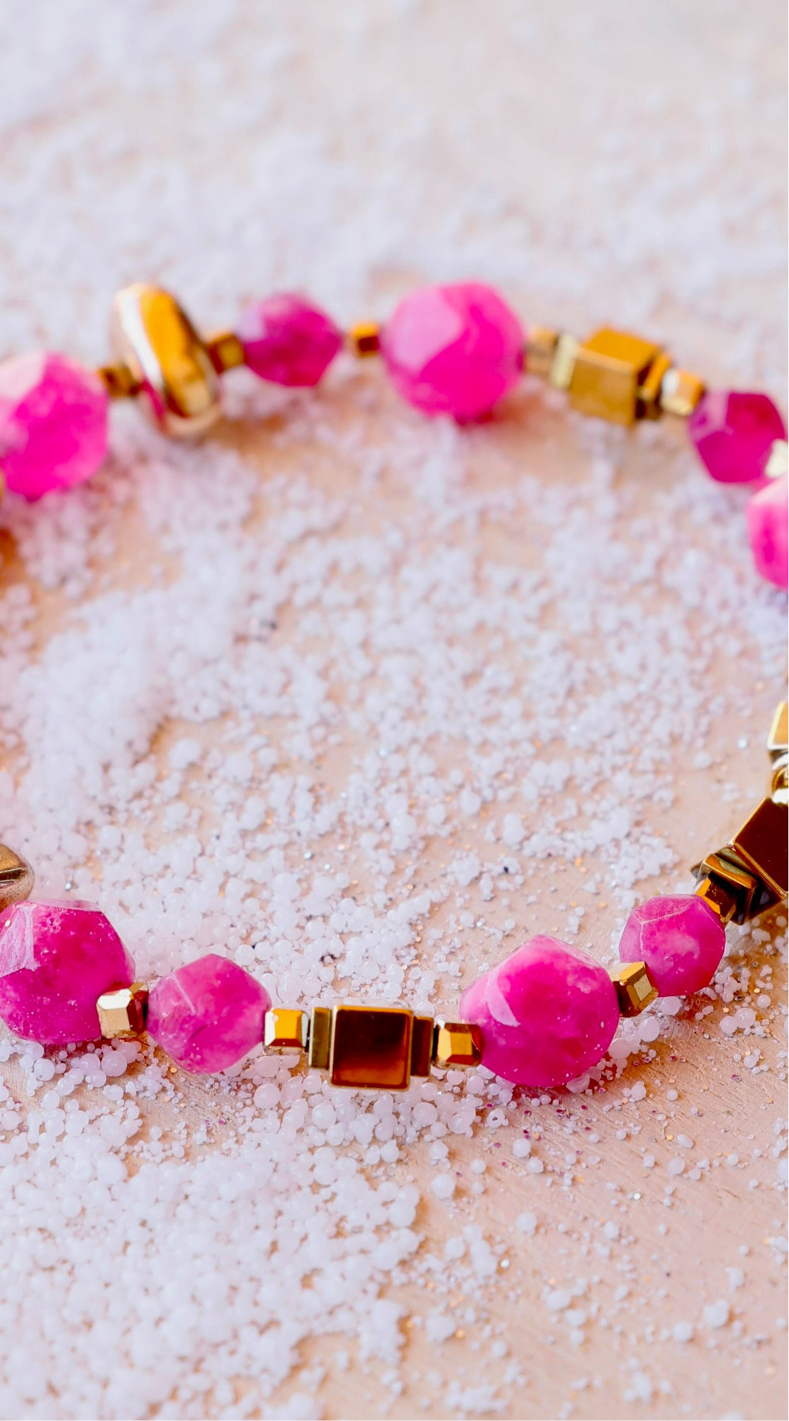 Bracelet SHANTI en Agate Fushia – Stabilité & Sérénité