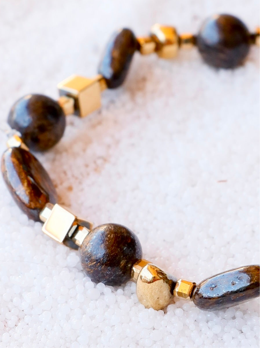 Bracelet SADHANA pendentif œil protecteur – Protection & Stabilité en Bronzite