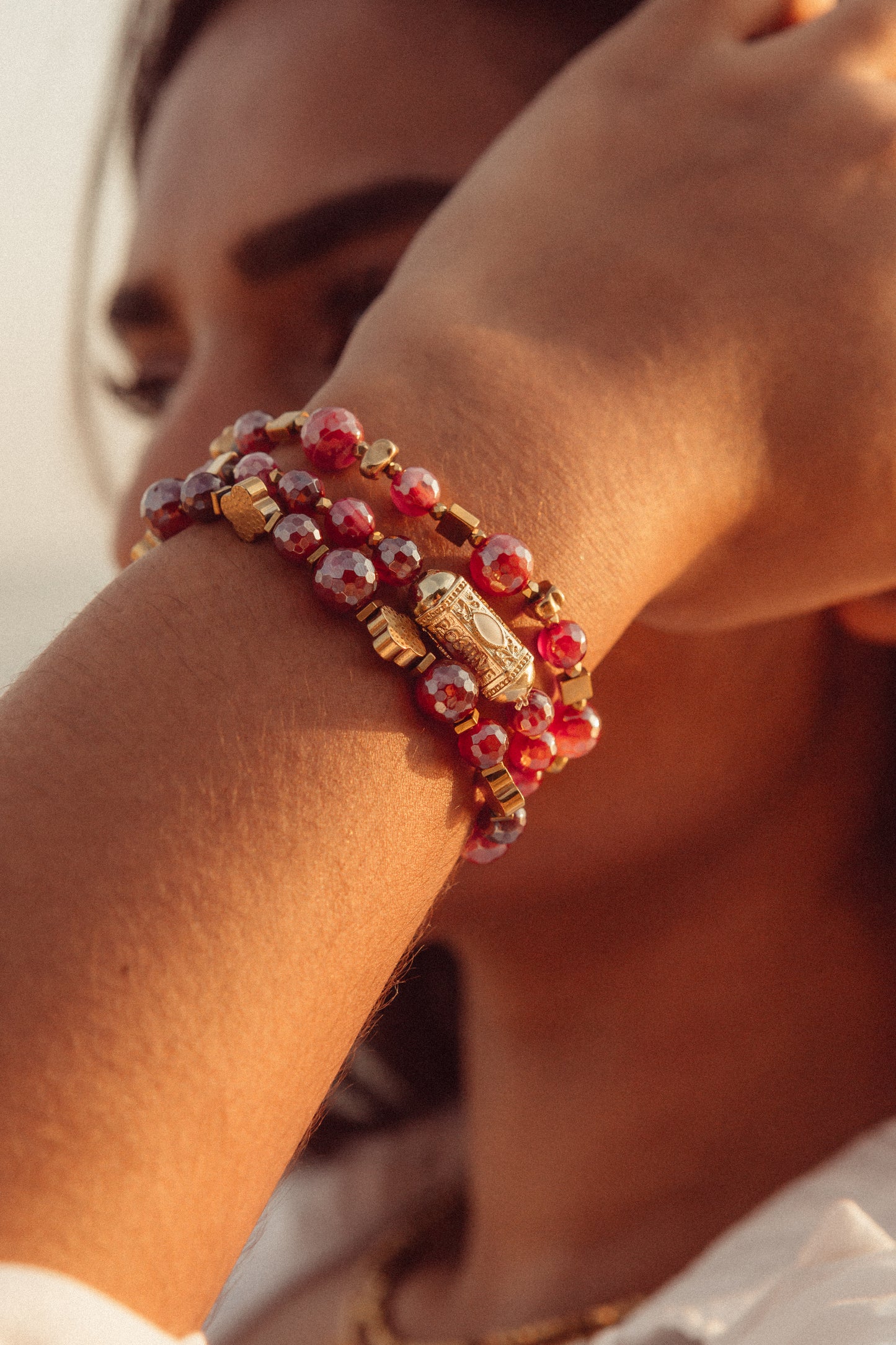 Bracelet SHANTI en Agate Fushia – Stabilité & Sérénité