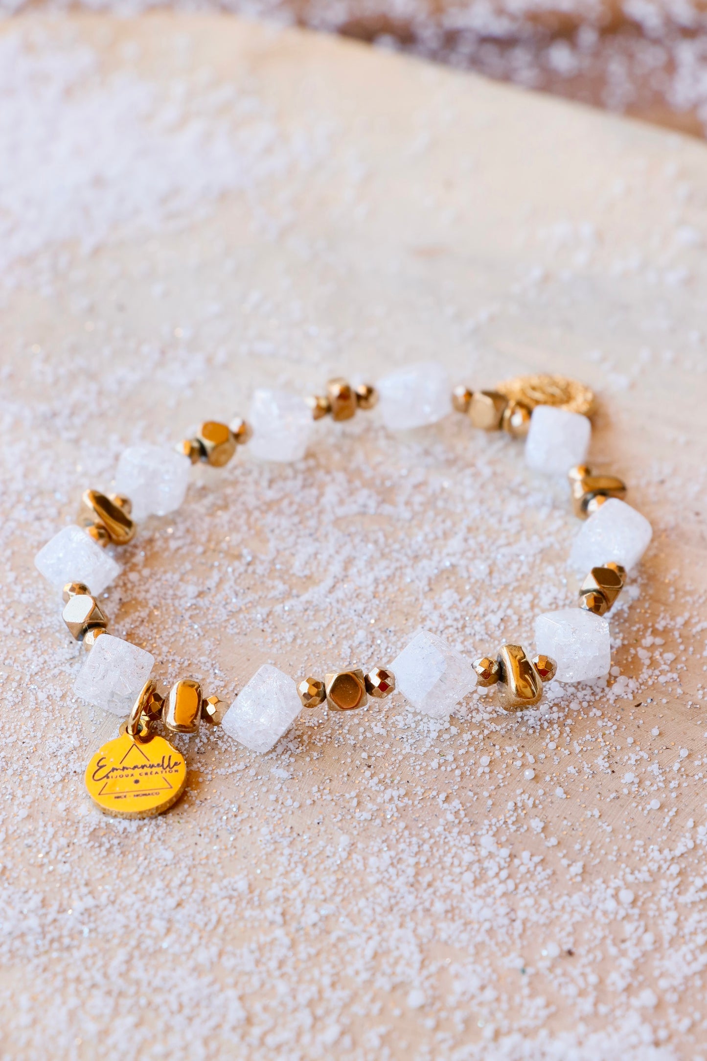 Bracelet SHUBHRA en Quartz Givré – Oeil de Protection Clarté Intérieure & Lâcher-Prise