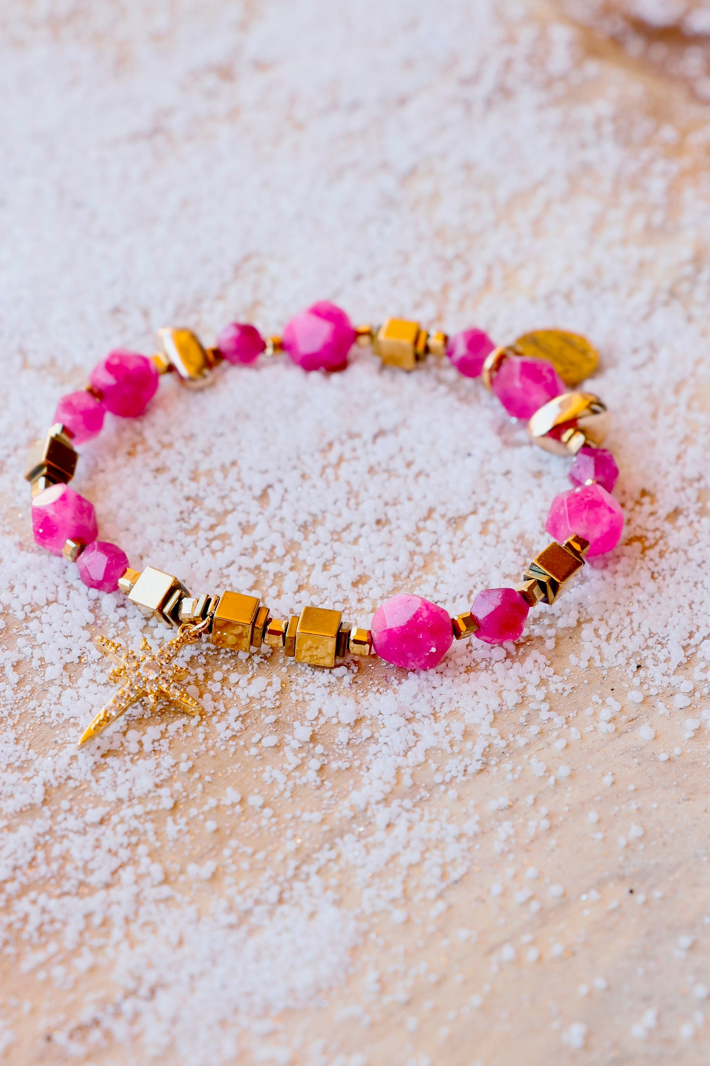 Bracelet SHANTI en Agate Fushia – Stabilité & Sérénité