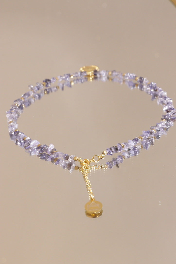 Collier JNĀNA en Iolite – Intuition, Clarté & Connexion intérieure