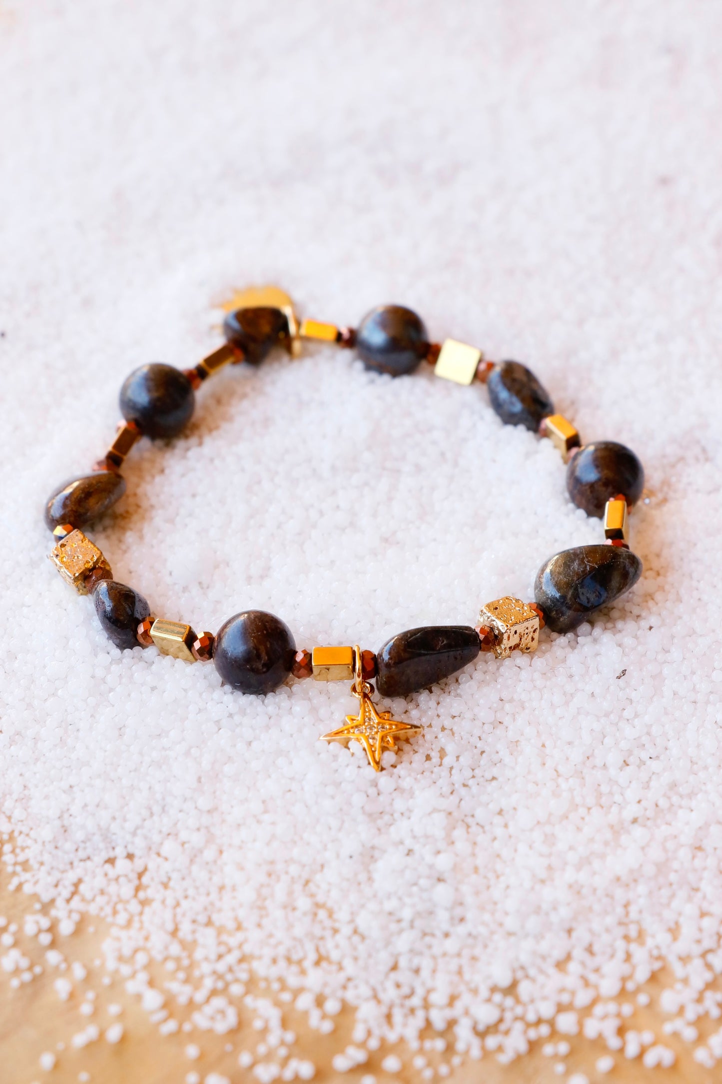 Bracelet SADHANA pendentif étoile – Protection & Stabilité en Bronzite