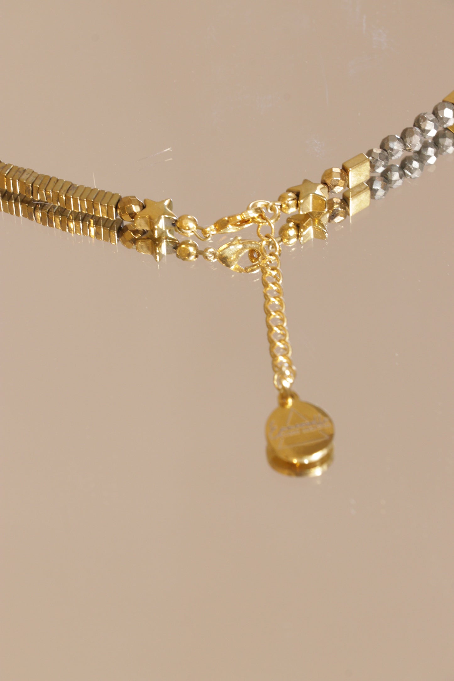 Collier tour de cou VIBHUTI en Pyrite pendentif étoile – Force Intérieure & Rayonnement Personnel