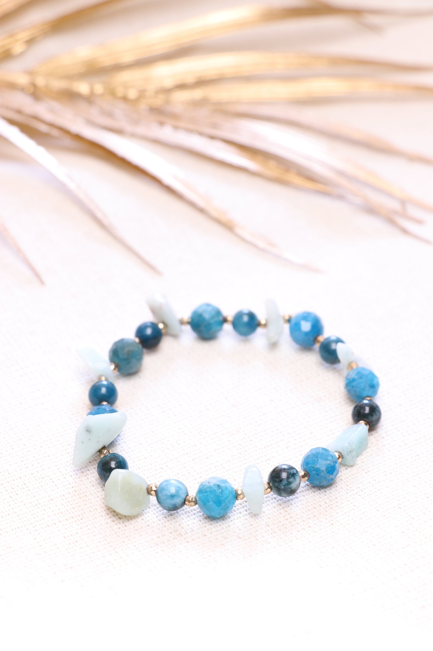 REFLET — Bracelet en Apatite Bleue | Clarté & Créativité
