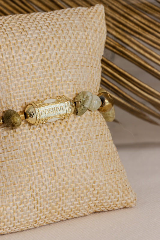Bracelet positive énergie UTTHANA Renouveau & Équilibre Émotionnel en grenat vert