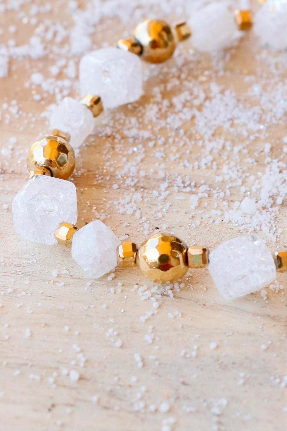 Bracelet SHUBHRA en Quartz Givré – Clarté Intérieure & Lâcher-Prise