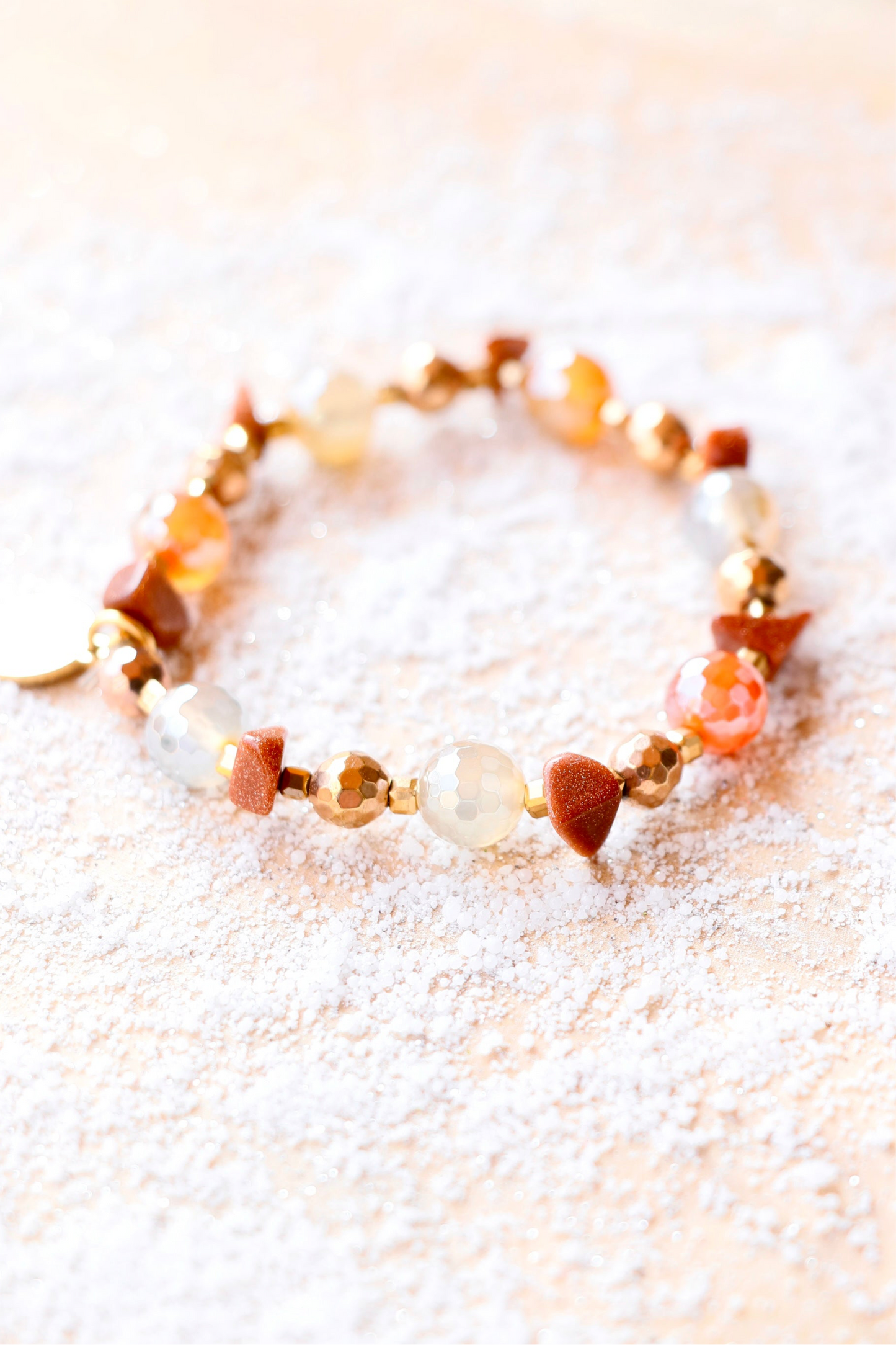 Bracelet SHANTI en Agate Mandarine – Stabilité & Sérénité