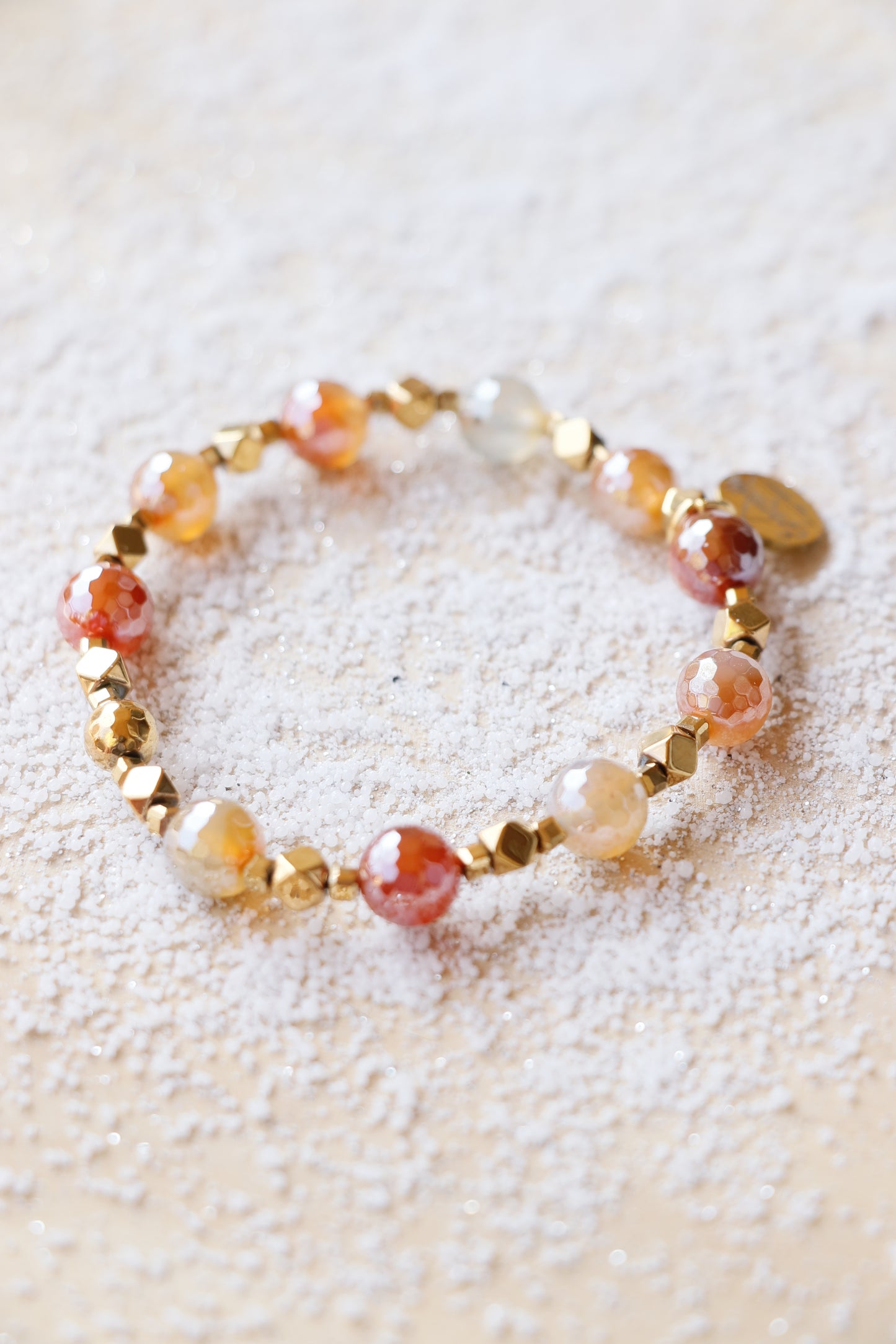Bracelet SHANTI en Agate Mandarine – Stabilité & Sérénité