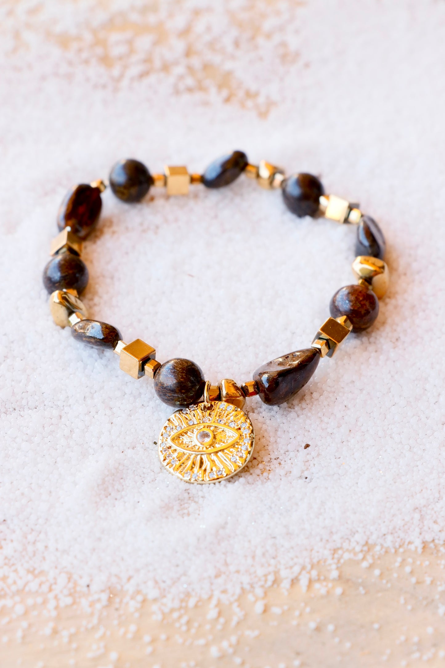 Bracelet SADHANA pendentif œil protecteur – Protection & Stabilité en Bronzite