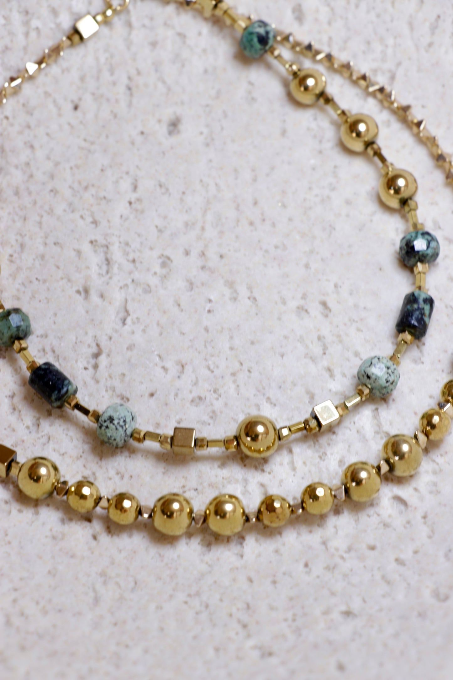 DHĀRANA Hematite Gold Plated Choker 🜃 I stand my ground. I am stable.