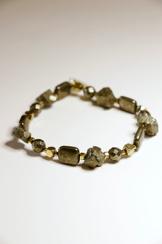 Bracelet VIBHUTI en pyrite pendentif Étoile  ✧︎ Je suis organisée et créative