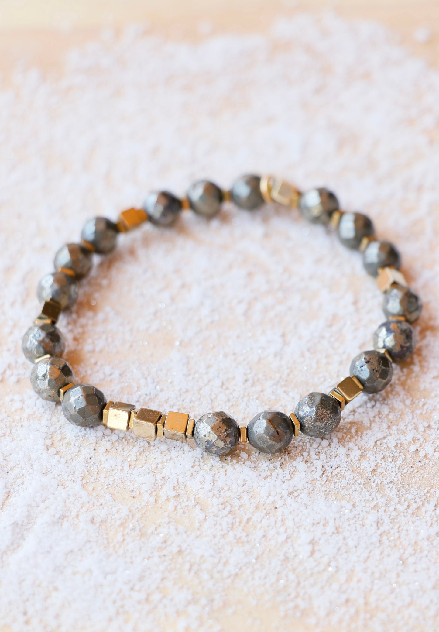 Bracelet VIBHUTI – Force Intérieure & Rayonnement Personnel en Pyrite