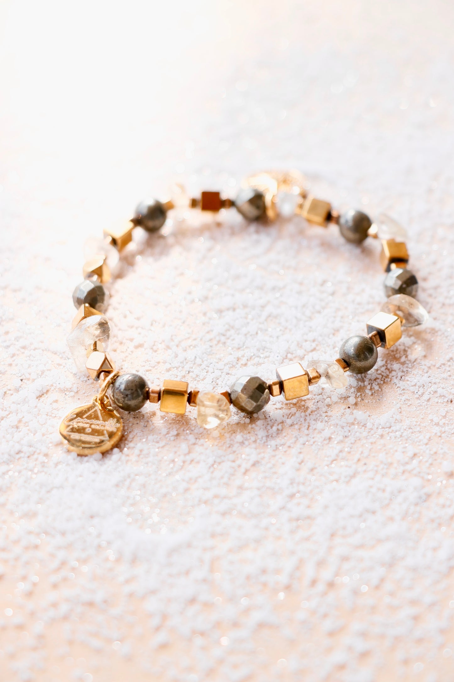 Bracelet VIBHUTI – Force Intérieure & Rayonnement Personnel en Pyrite