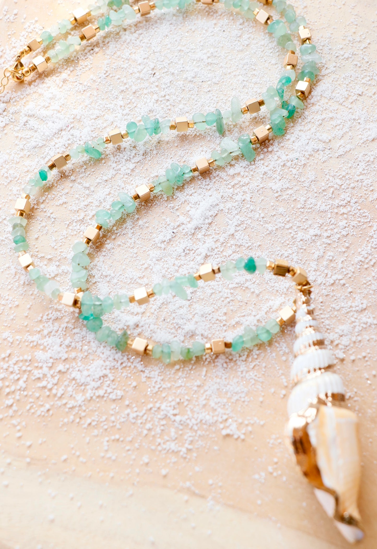 Sautoir SAMATA pendentif coquillage – Chance & Harmonie en Aventurine
