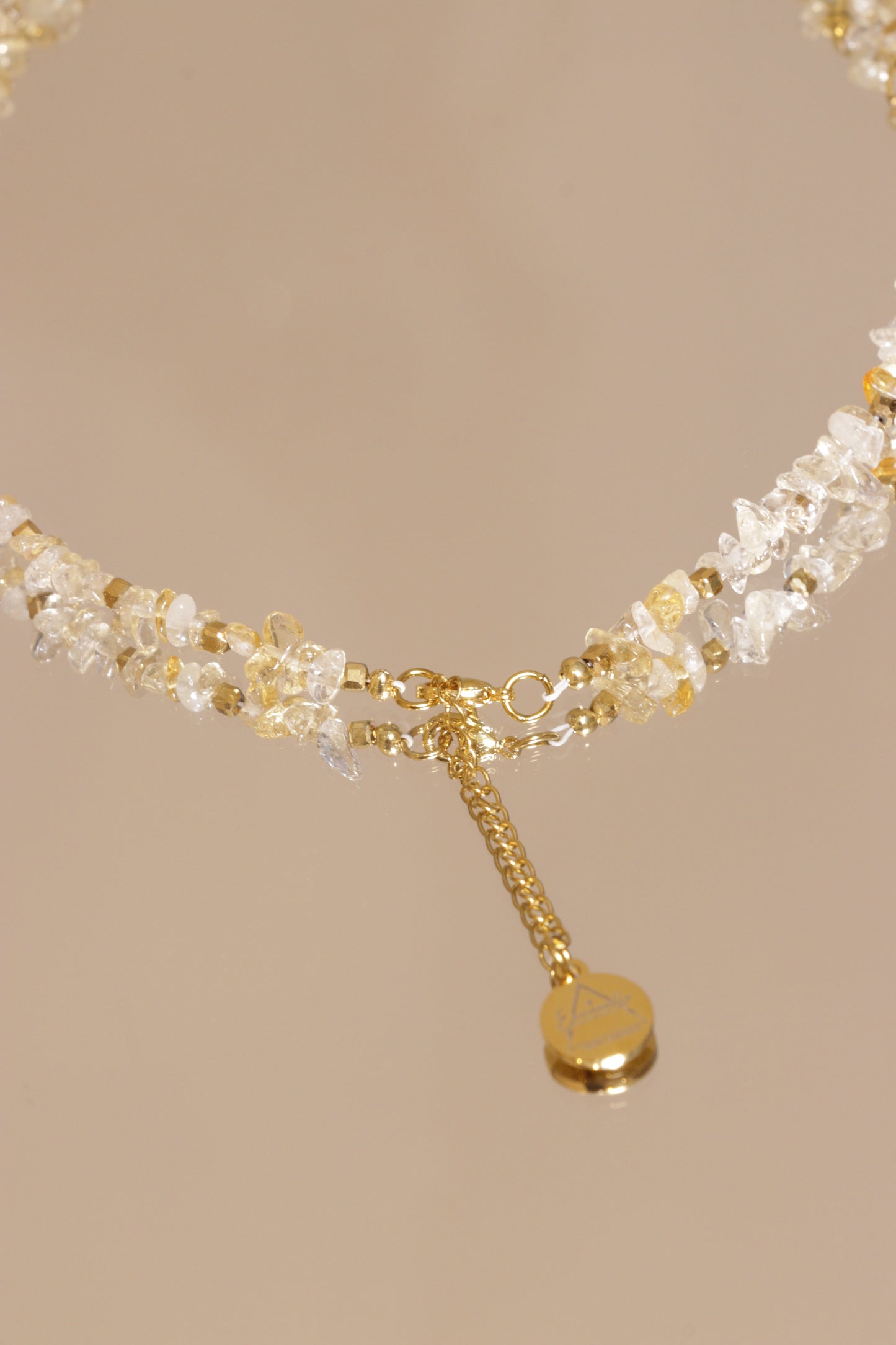 Collier Tour de cou pendentif Lune noire LAKSHMI Abondance & Énergie Positive en Citrine