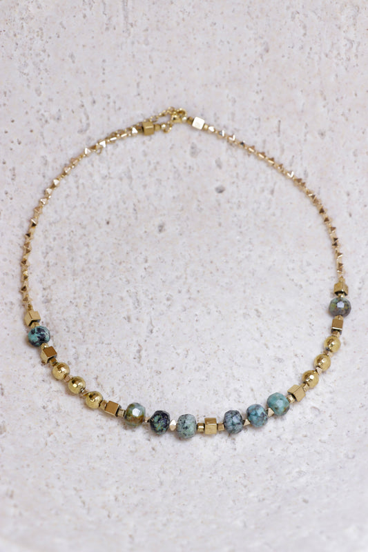 Collier Tour de cou VAK en Turquoise d’Afrique 🪬 Je m’exprime sans me trahir.