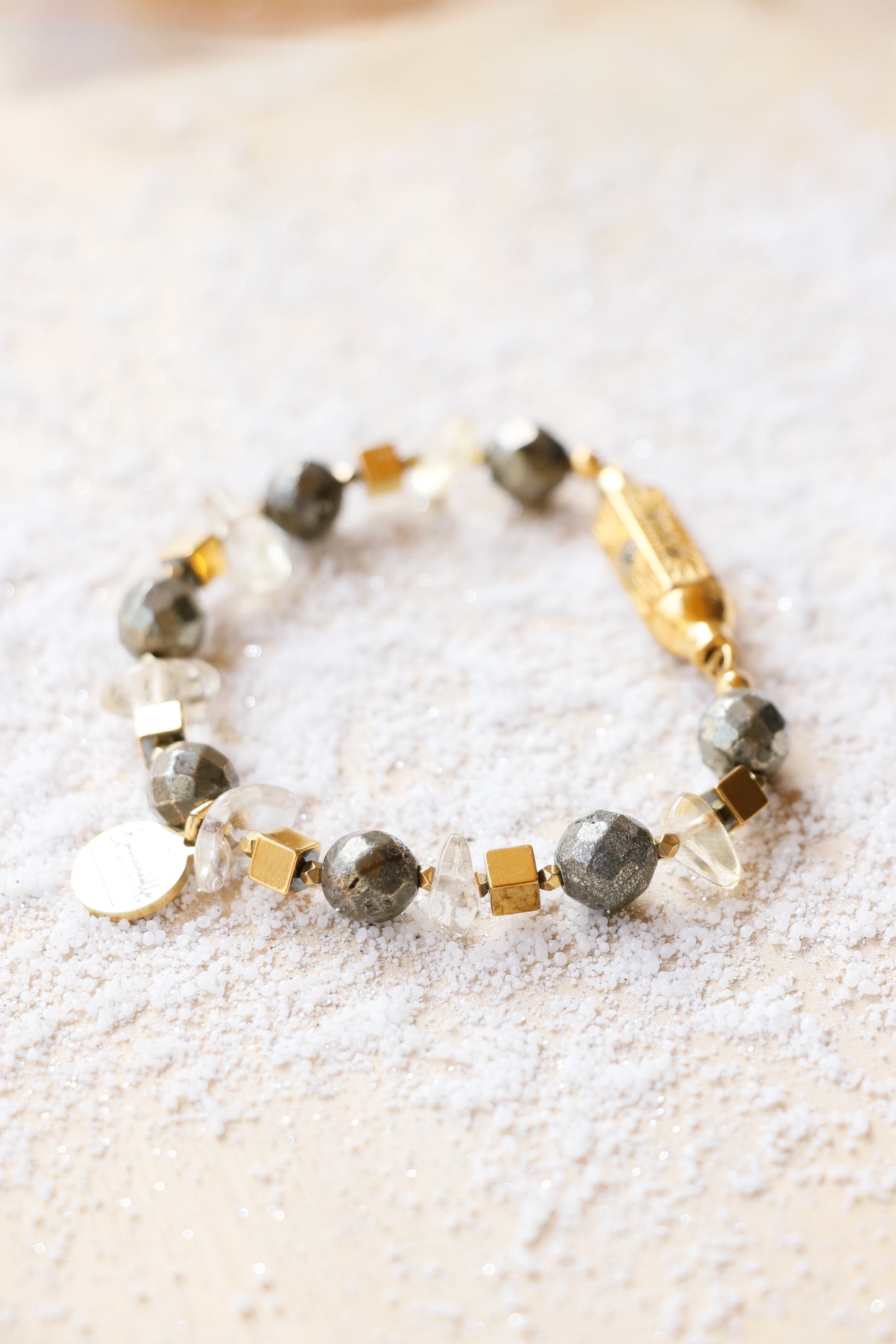 Bracelet VIBHUTI – Force Intérieure & Rayonnement Personnel en Pyrite