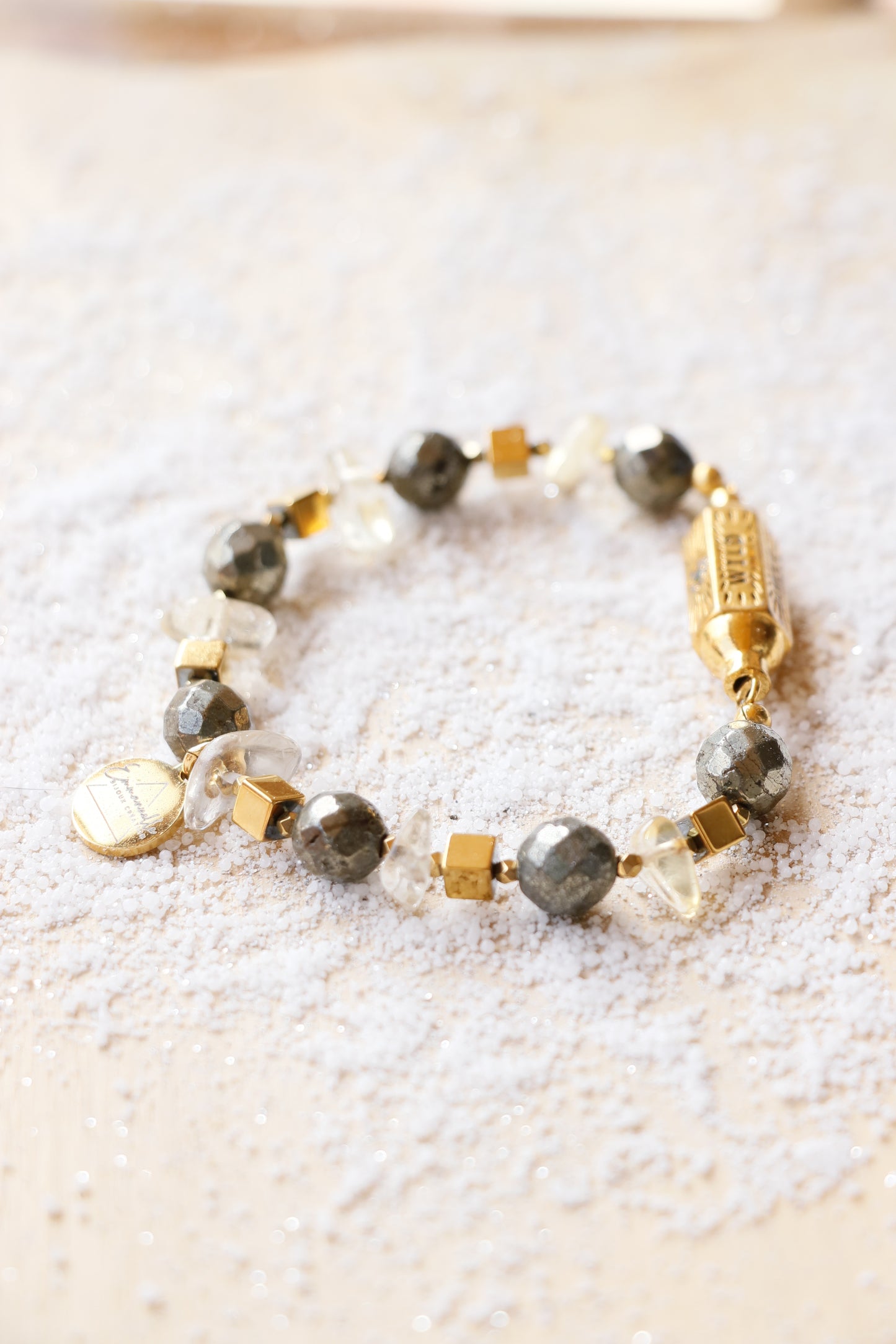 Bracelet VIBHUTI – Force Intérieure & Rayonnement Personnel en Pyrite