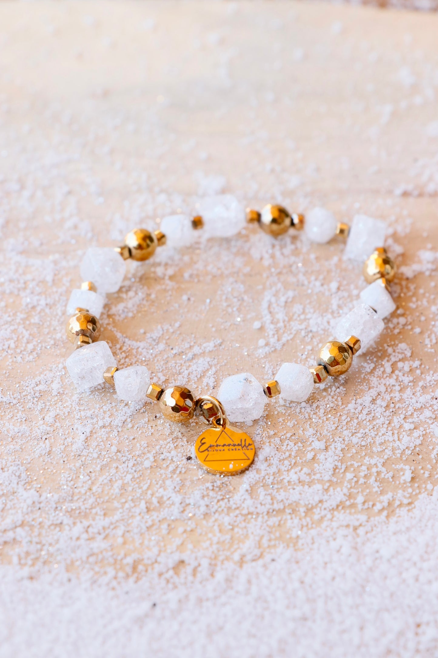 Bracelet SHUBHRA en Quartz Givré – Clarté Intérieure & Lâcher-Prise