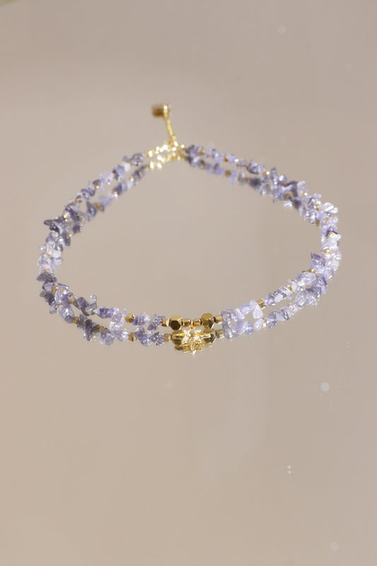 Collier JNĀNA en Iolite – Intuition, Clarté & Connexion intérieure