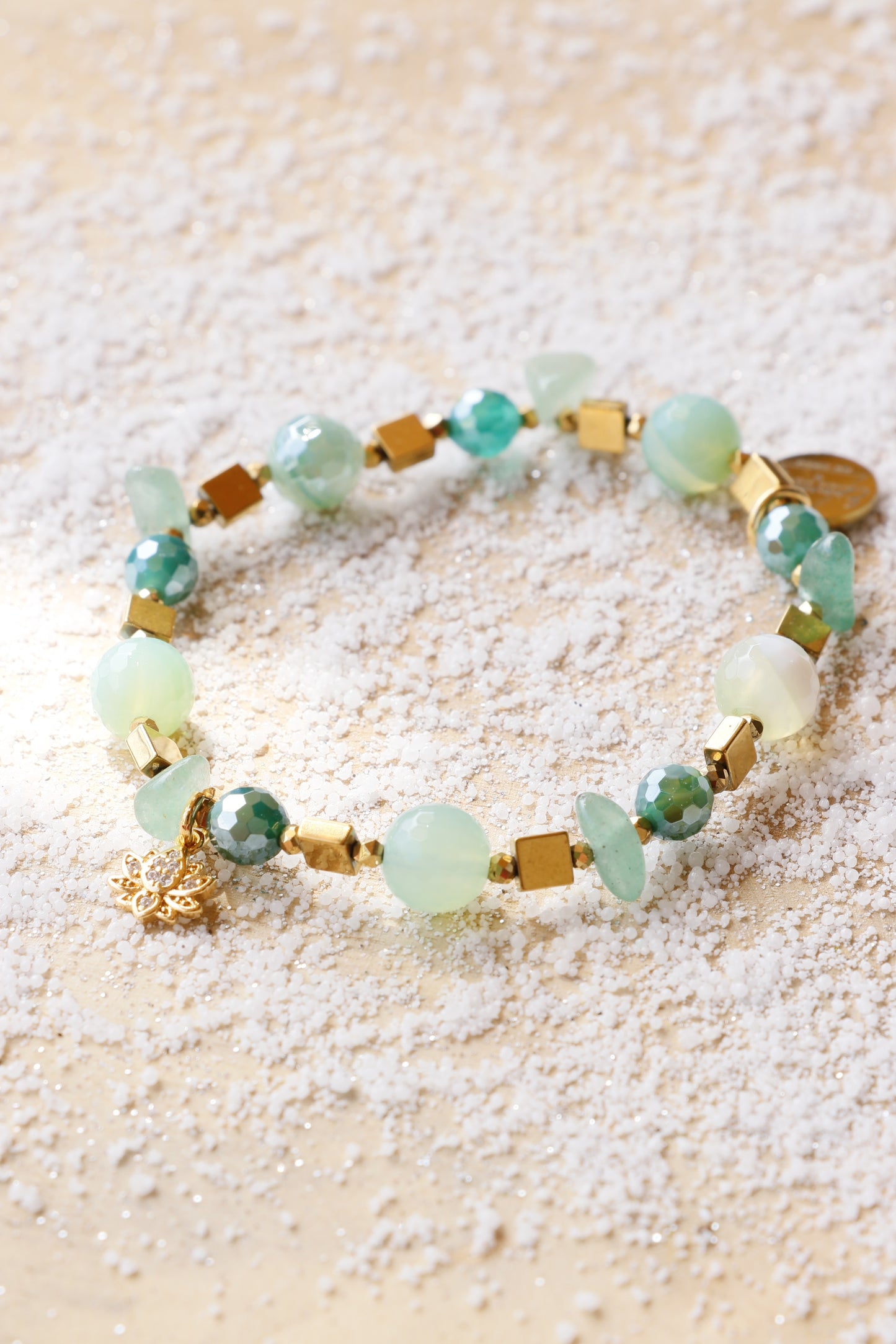 Bracelet SHANTI – Stabilité & Sérénité en Agate Émeraude et Aventurine pendentif Lotus