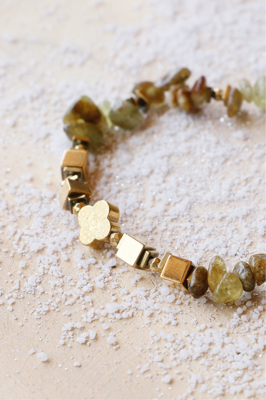 Bracelet positive énergie UTTHANA Renouveau & Équilibre Émotionnel en grenat vert