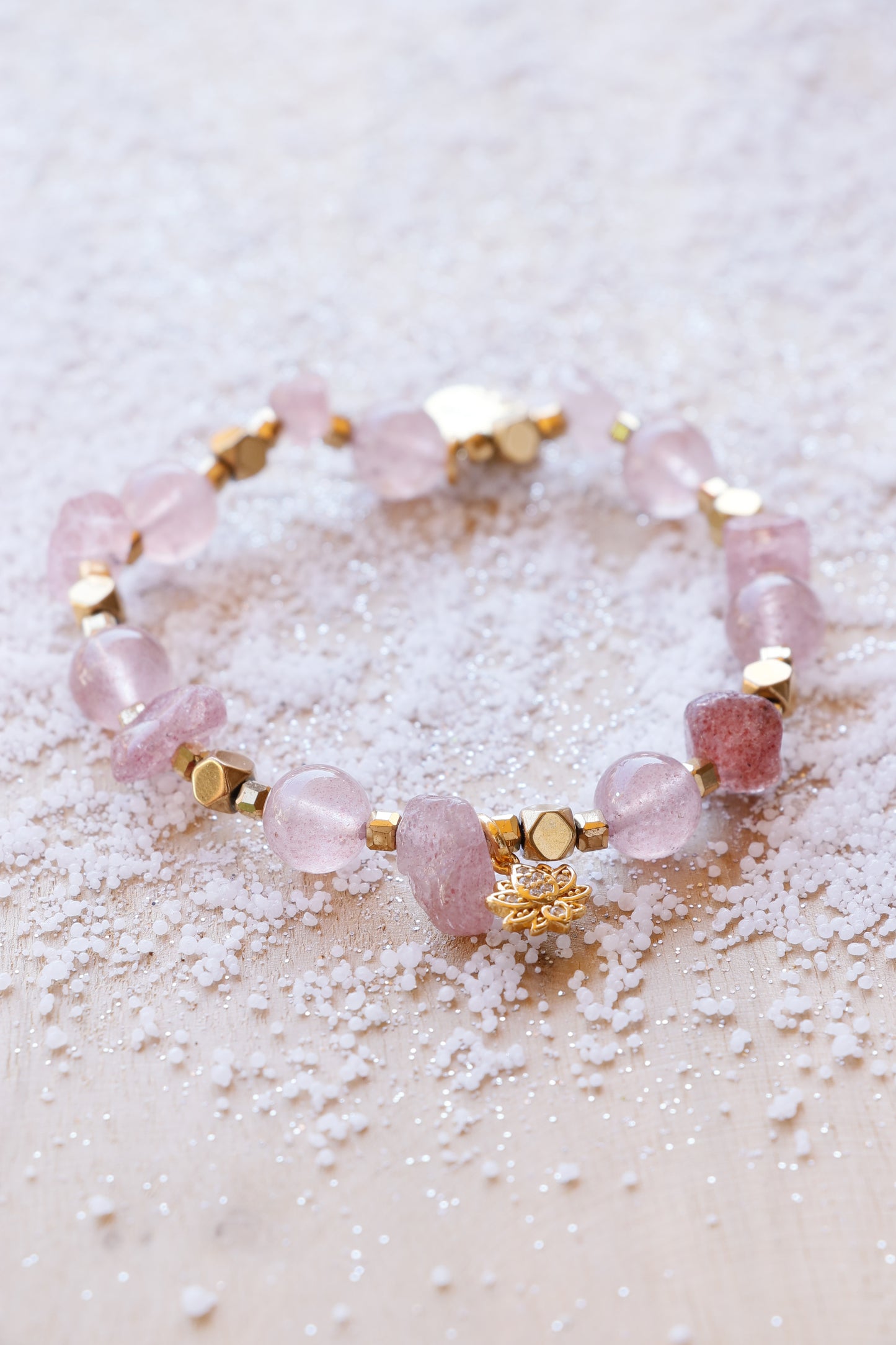 Bracelet RASA en Quartz Framboise pendentif Lotus – Joie de vivre, Douceur & Amour de soi
