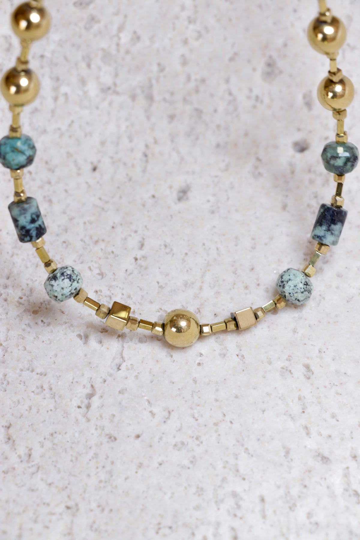Collier Tour de Cou en Turquoise d’Afrique — Emmanuelle Bijoux