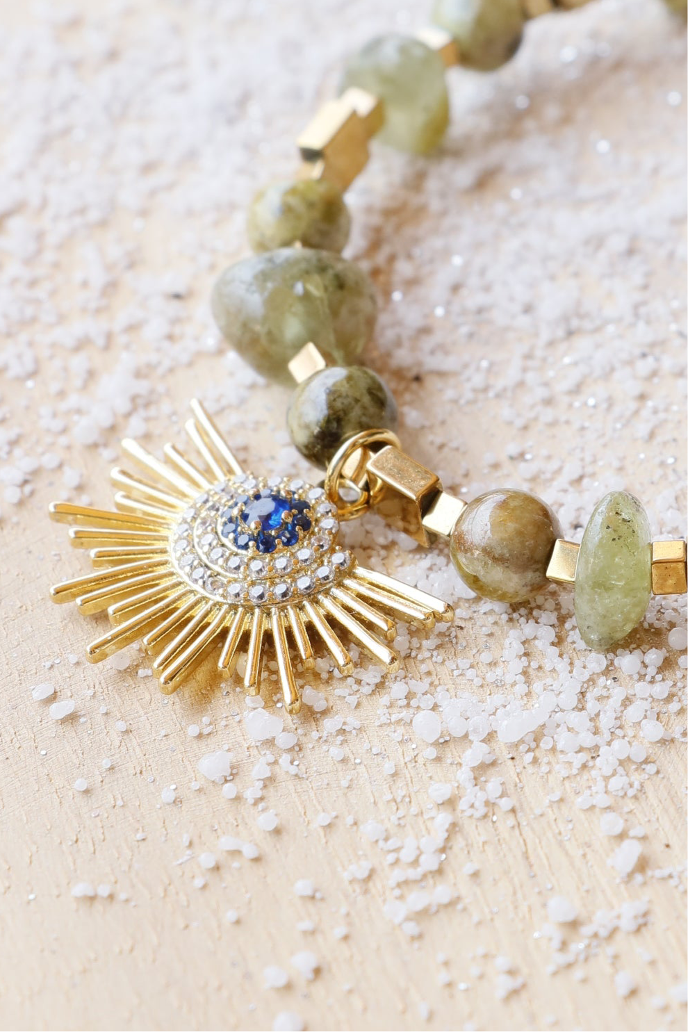 Bracelet UTTHĀNA en Grenat Vert & pendentif – Renouveau & Équilibre Émotionnel