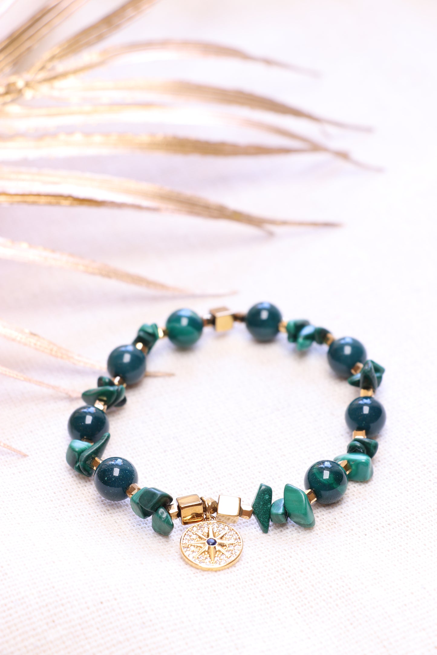 ALTER  - Bracelet en Malachite Pendentif Boussole | RÉGÉRATION, ÉQUILIBRE & TRANSFORMATION (Copie)