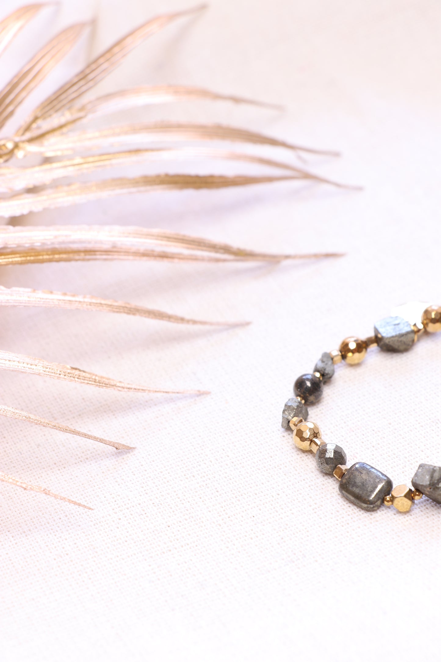LUMEN |  Bracelet en Pyrite – Confiance en soi & courage | ABONDANCE & OPPORTUNITÉS