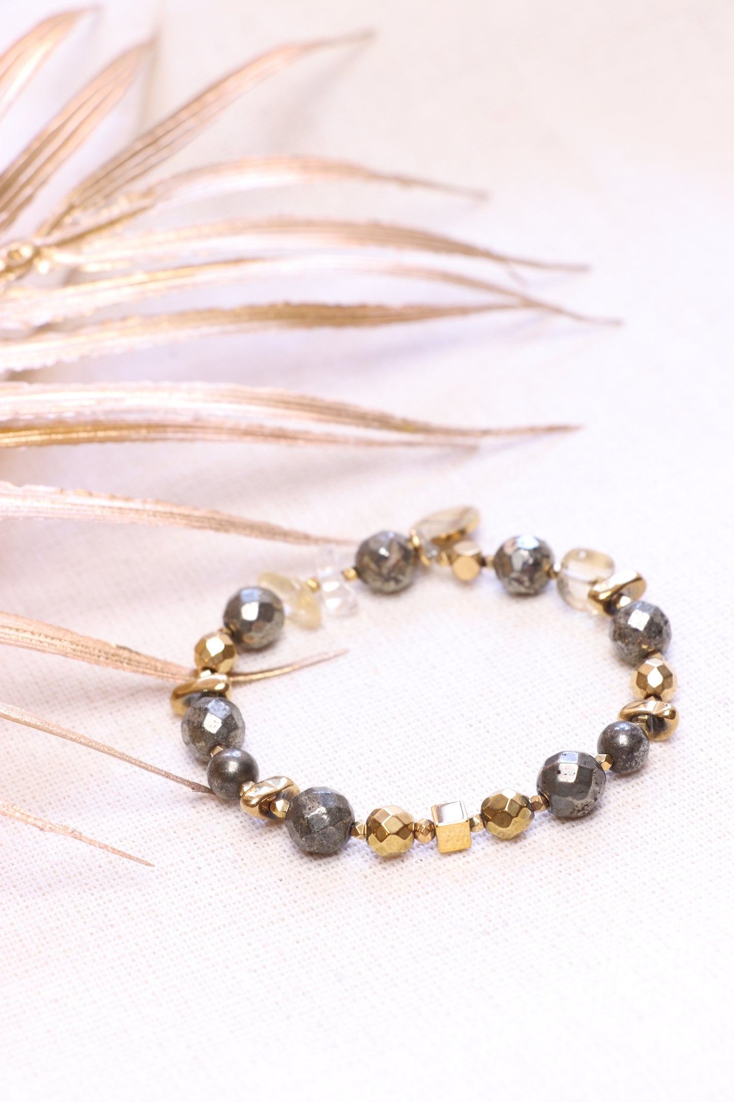 LUMEN |  Bracelet en Pyrite – Confiance en soi & courage | ABONDANCE & OPPORTUNITÉS