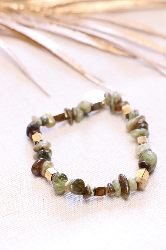 LULEM - Bracelet en Grenat Vert | Le Renouveau Intérieur