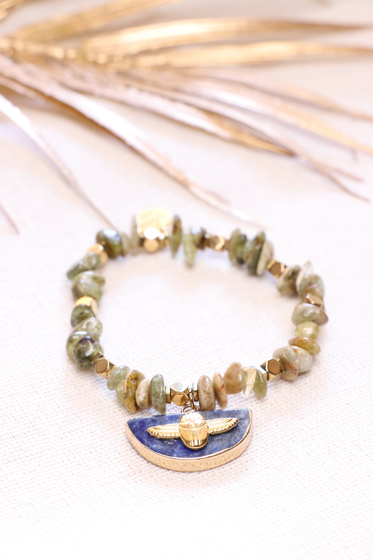 LULEM - Bracelet en Grenat Vert | Le Renouveau Intérieur