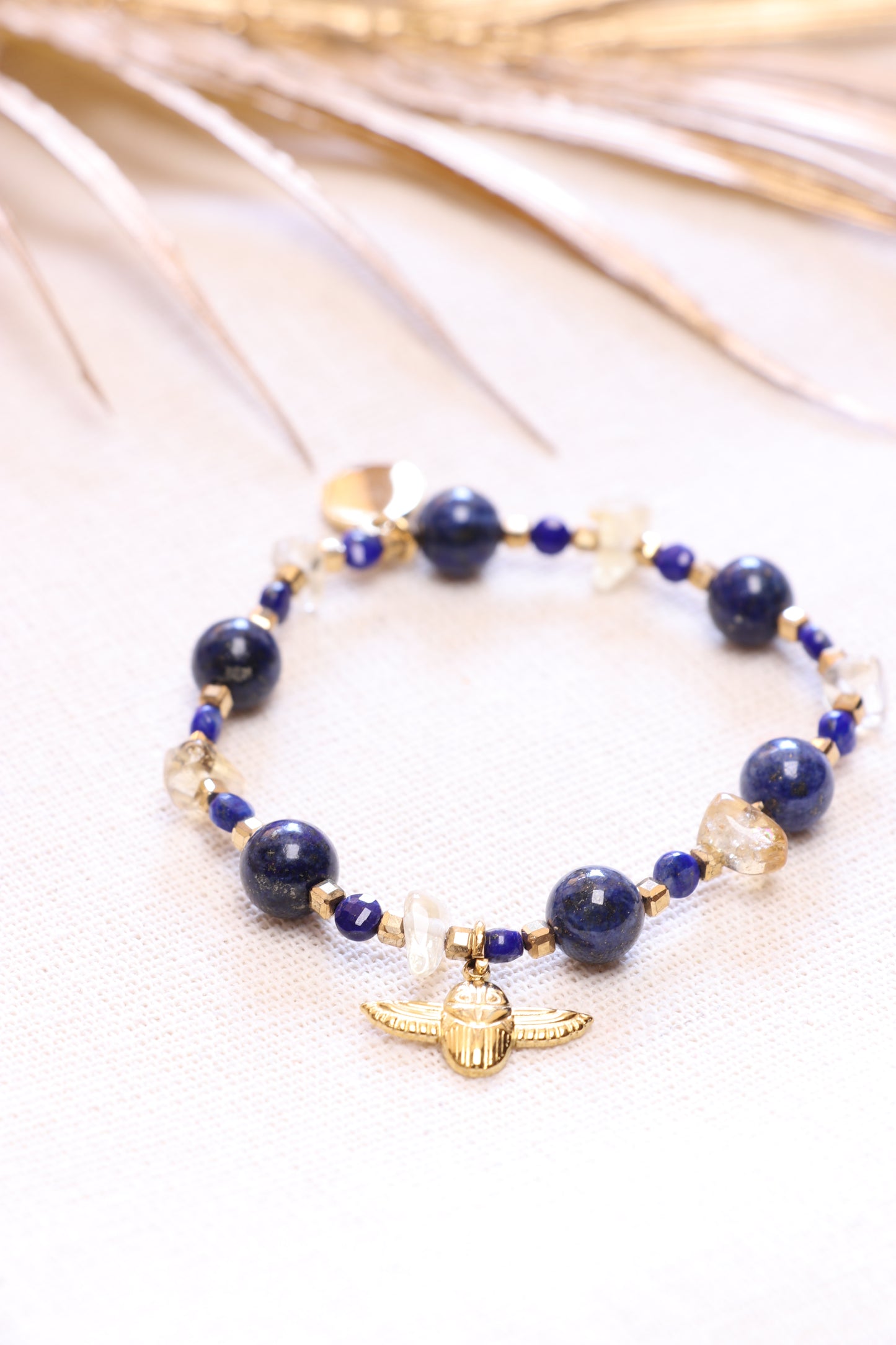 Bracelet Lapis-Lazuli Naturel Pendentif Scarabée | Intuition & Expression